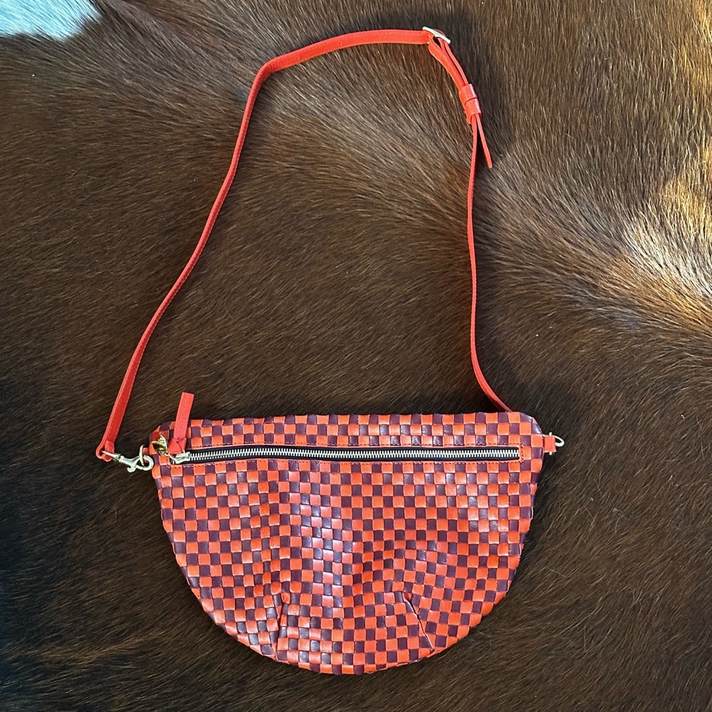 Clare V. Grande Fanny